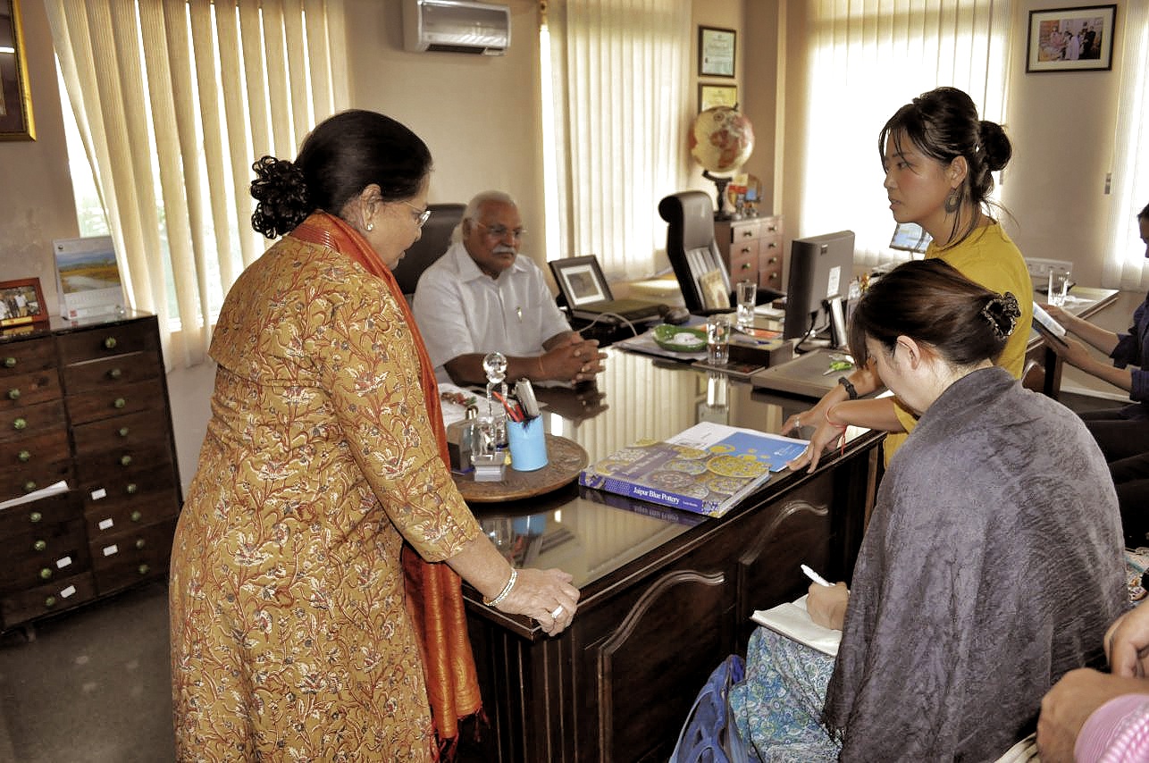 Ma'am sharing the journey of blue pottery
