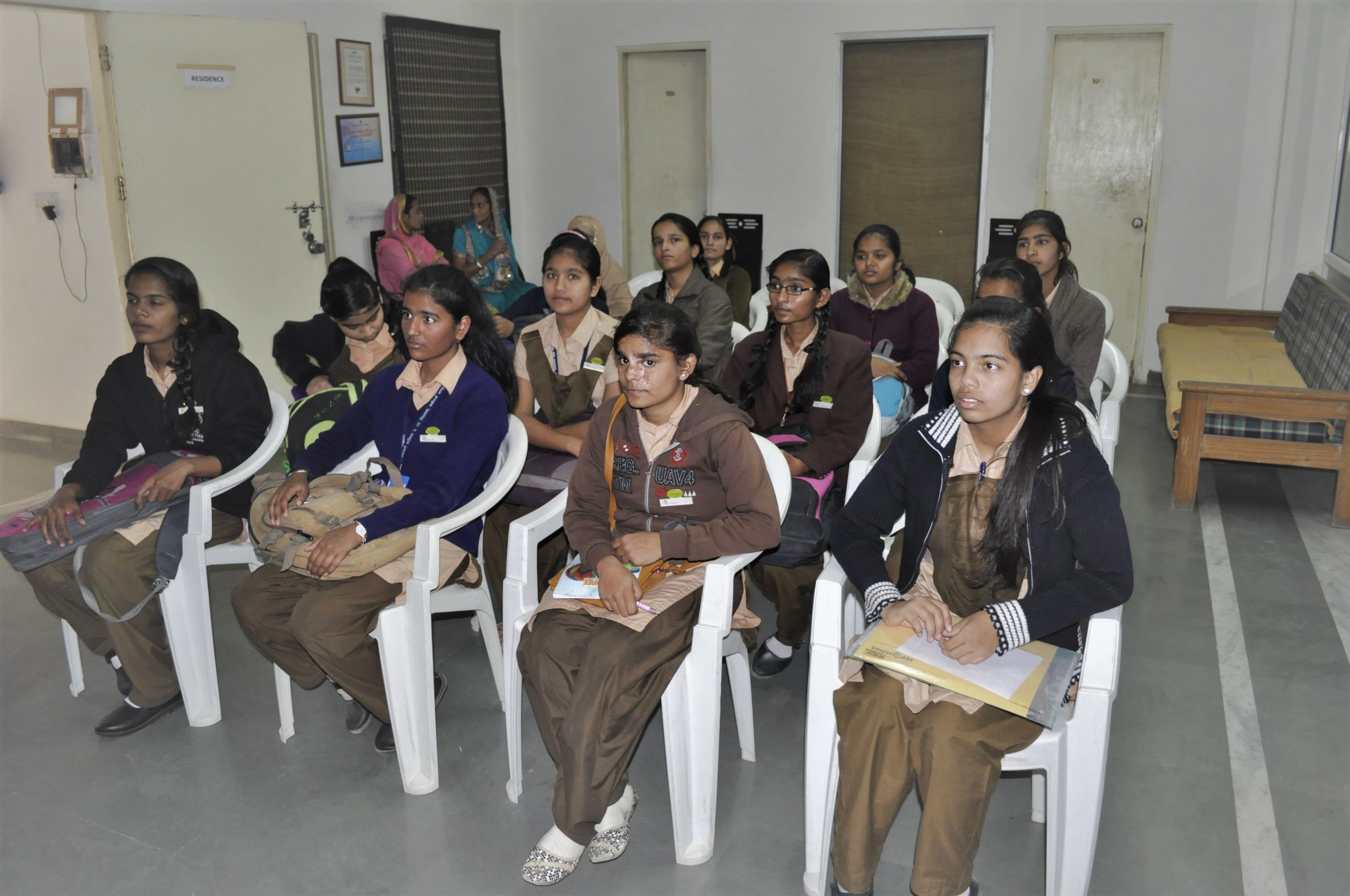 Students were shown 2 movies on history and making process of blue pottery
