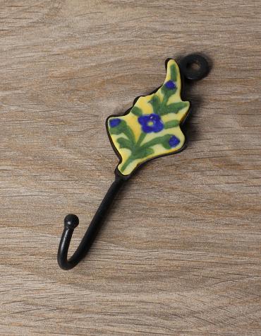 JAIPUR BLUE POTTERY HANDMADE LEAF HOOK WITH IRON -YELLOW WITH BLUE FLOWER