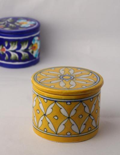 Geometrical design round mini box on Yellow Base